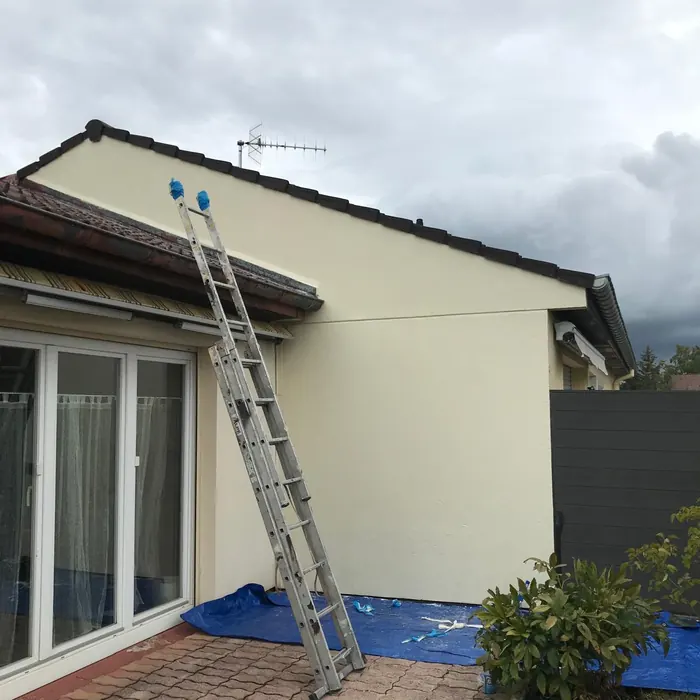 Pignon marqué, remis en peinture : après les travaux